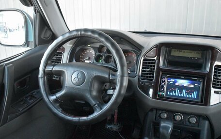 Mitsubishi Pajero III рестайлинг, 2002 год, 719 999 рублей, 12 фотография