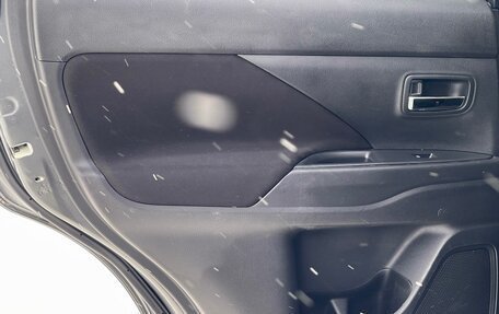 Mitsubishi Outlander III рестайлинг 3, 2021 год, 2 519 000 рублей, 20 фотография