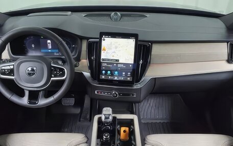 Volvo XC90 II рестайлинг, 2025 год, 10 750 000 рублей, 6 фотография