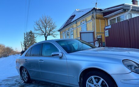 Mercedes-Benz E-Класс, 2004 год, 750 000 рублей, 8 фотография
