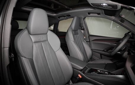 Audi Q5, 2025 год, 8 900 000 рублей, 12 фотография