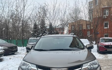 Toyota RAV4, 2014 год, 1 900 000 рублей, 2 фотография