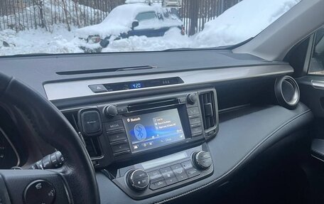 Toyota RAV4, 2014 год, 1 900 000 рублей, 11 фотография