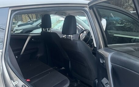 Toyota RAV4, 2014 год, 1 900 000 рублей, 13 фотография