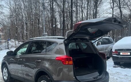 Toyota RAV4, 2014 год, 1 900 000 рублей, 16 фотография