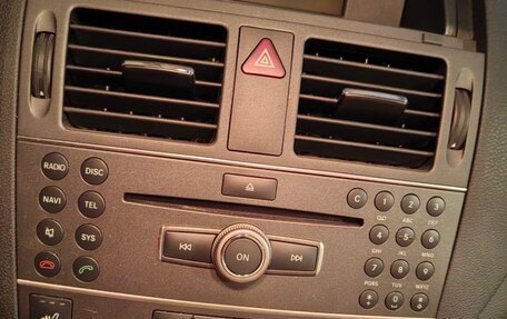 Mercedes-Benz C-Класс, 2010 год, 1 500 000 рублей, 10 фотография