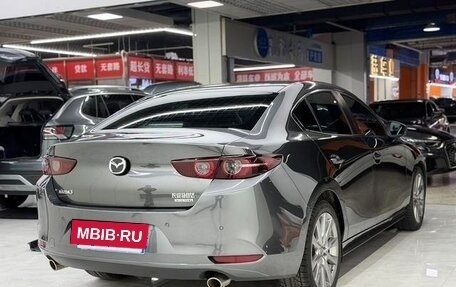 Mazda 3, 2022 год, 1 300 000 рублей, 4 фотография