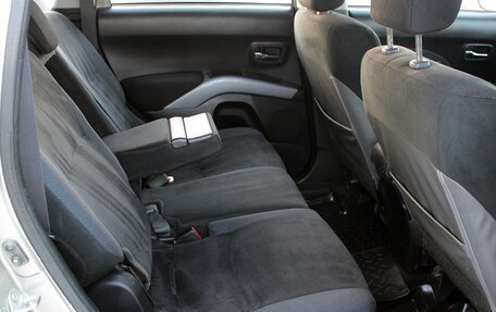 Mitsubishi Outlander III рестайлинг 3, 2008 год, 949 000 рублей, 11 фотография