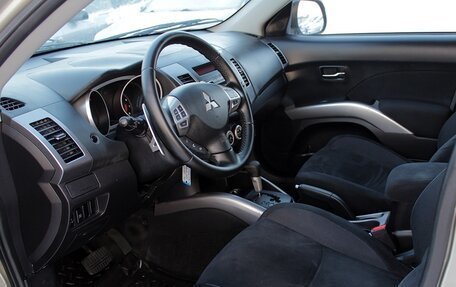 Mitsubishi Outlander III рестайлинг 3, 2008 год, 949 000 рублей, 5 фотография