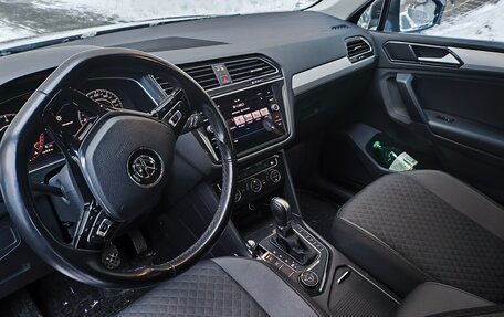 Volkswagen Tiguan II, 2018 год, 3 000 000 рублей, 10 фотография