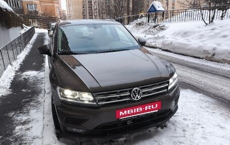 Volkswagen Tiguan II, 2018 год, 3 000 000 рублей, 2 фотография