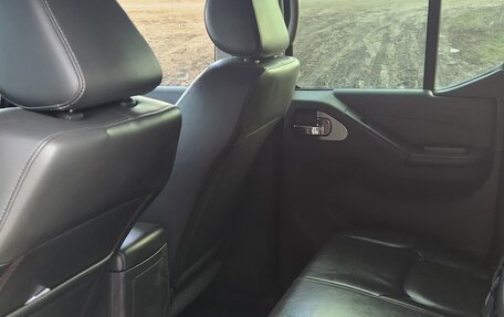 Nissan Navara (Frontier), 2012 год, 1 900 000 рублей, 11 фотография