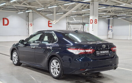 Toyota Camry, 2018 год, 2 970 000 рублей, 8 фотография