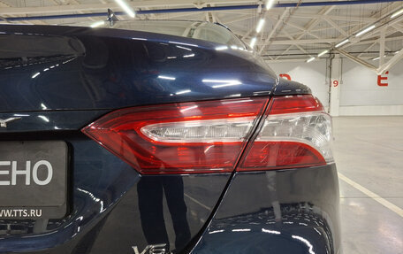 Toyota Camry, 2018 год, 2 970 000 рублей, 11 фотография