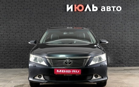 Toyota Camry, 2013 год, 1 620 000 рублей, 2 фотография