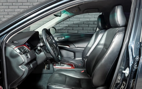 Toyota Camry, 2013 год, 1 620 000 рублей, 10 фотография