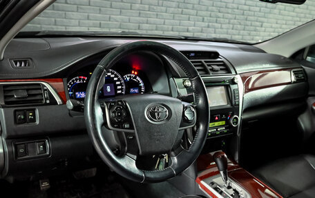 Toyota Camry, 2013 год, 1 620 000 рублей, 12 фотография