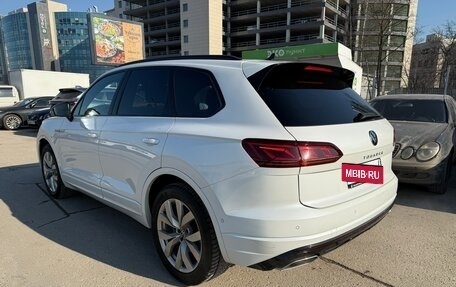 Volkswagen Touareg III, 2021 год, 10 000 000 рублей, 2 фотография