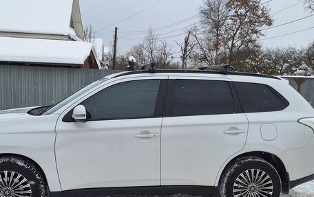 Mitsubishi Outlander III рестайлинг 3, 2012 год, 1 200 000 рублей, 1 фотография