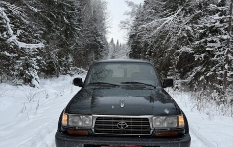 Toyota Land Cruiser 80 рестайлинг, 1997 год, 1 890 000 рублей, 1 фотография