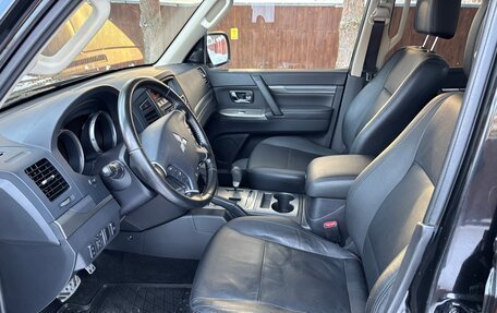 Mitsubishi Pajero IV, 2013 год, 2 500 000 рублей, 10 фотография