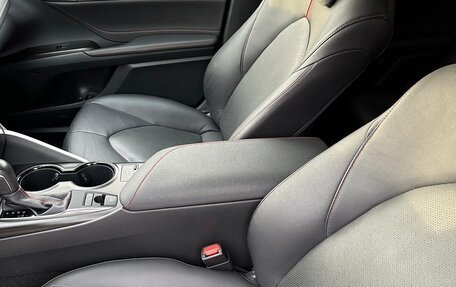 Toyota Camry, 2021 год, 3 250 000 рублей, 16 фотография