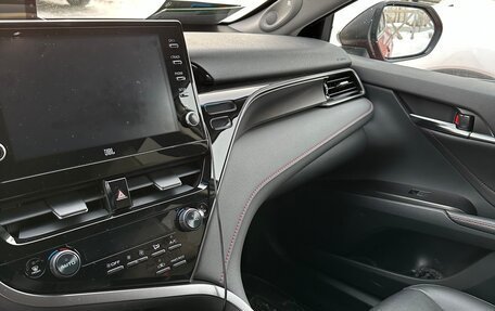 Toyota Camry, 2021 год, 3 250 000 рублей, 13 фотография