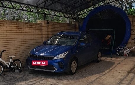 KIA Rio IV, 2018 год, 1 050 000 рублей, 2 фотография