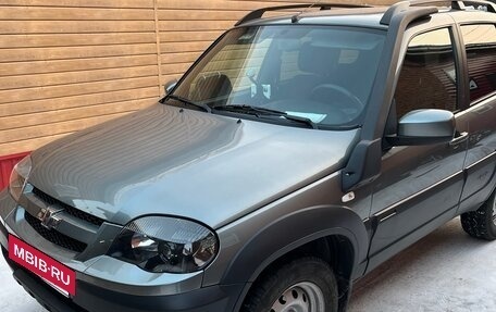 Chevrolet Niva I рестайлинг, 2018 год, 850 000 рублей, 4 фотография