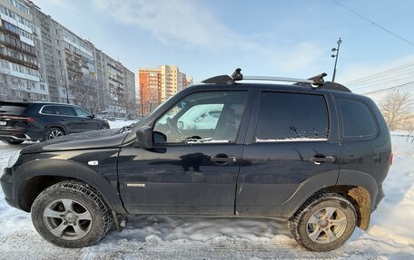Chevrolet Niva I рестайлинг, 2017 год, 750 000 рублей, 5 фотография