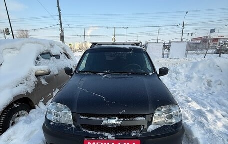 Chevrolet Niva I рестайлинг, 2017 год, 750 000 рублей, 2 фотография