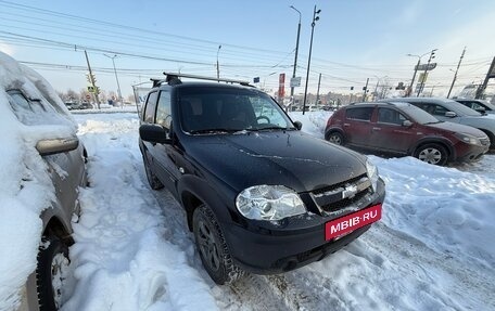 Chevrolet Niva I рестайлинг, 2017 год, 750 000 рублей, 4 фотография