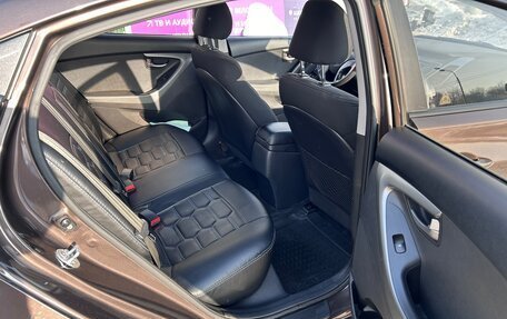 Hyundai Elantra V, 2015 год, 1 050 000 рублей, 10 фотография