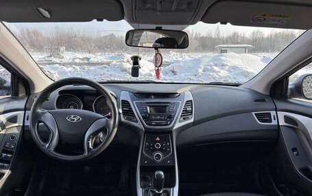 Hyundai Elantra V, 2015 год, 1 050 000 рублей, 11 фотография