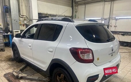 Renault Sandero II рестайлинг, 2019 год, 1 020 000 рублей, 3 фотография