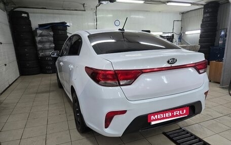 KIA Rio IV, 2019 год, 950 000 рублей, 4 фотография