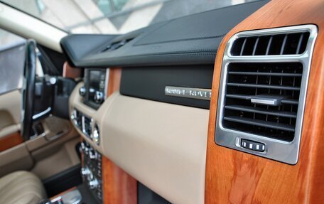 Land Rover Range Rover III, 2011 год, 2 300 000 рублей, 24 фотография