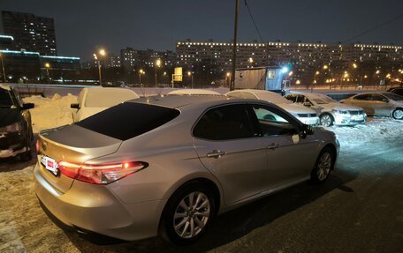 Toyota Camry, 2019 год, 3 150 000 рублей, 12 фотография