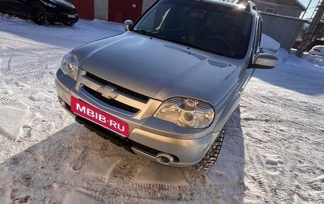 Chevrolet Niva I рестайлинг, 2013 год, 670 000 рублей, 2 фотография