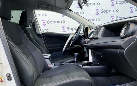 Toyota RAV4, 2014 год, 2 040 000 рублей, 14 фотография