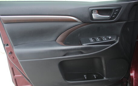 Toyota Highlander III, 2014 год, 2 570 000 рублей, 10 фотография