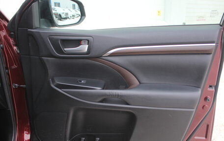 Toyota Highlander III, 2014 год, 2 570 000 рублей, 19 фотография