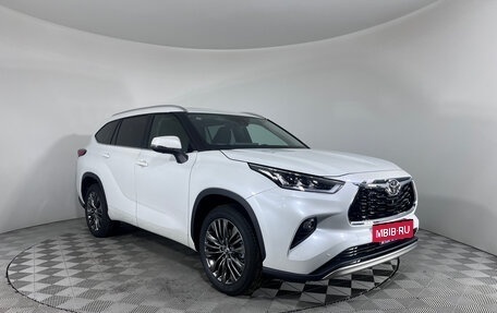 Toyota Highlander, 2025 год, 6 150 000 рублей, 3 фотография