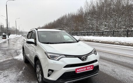 Toyota RAV4, 2019 год, 3 800 000 рублей, 1 фотография
