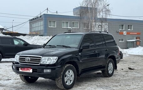 Toyota Land Cruiser 100 рестайлинг 2, 2006 год, 2 150 000 рублей, 1 фотография