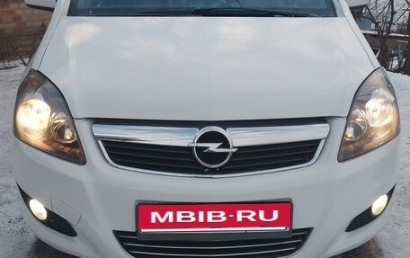 Opel Zafira B, 2012 год, 920 000 рублей, 7 фотография