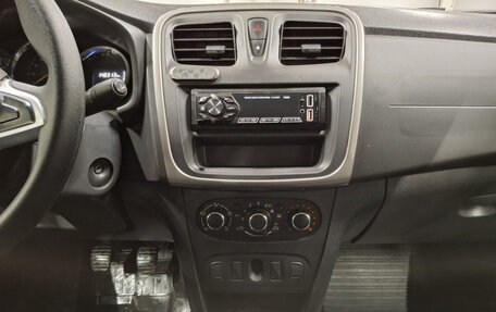 Renault Logan II, 2021 год, 760 000 рублей, 15 фотография