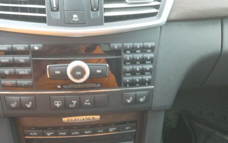 Mercedes-Benz E-Класс, 2009 год, 1 999 999 рублей, 6 фотография