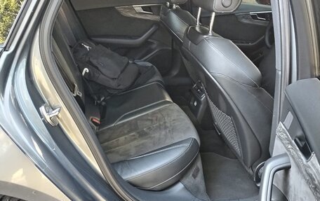 Audi A4, 2017 год, 2 350 000 рублей, 11 фотография