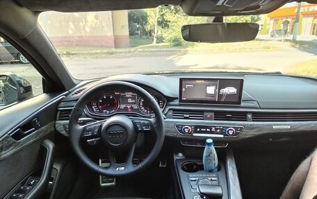 Audi A4, 2017 год, 2 350 000 рублей, 15 фотография